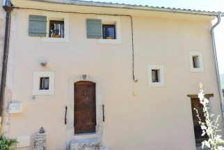 enduit à la chaux: facade, rénovation, chaux, pierre jointée - Viguier maçonnerie à Apt, Bonnieux, Gargas, Gordes, Goult, Lacoste, Lourmarin, Maubec, Menerbes, Oppede, Roussillon, Rustrel, Saignon, St Saturnin, Villars en Luberon